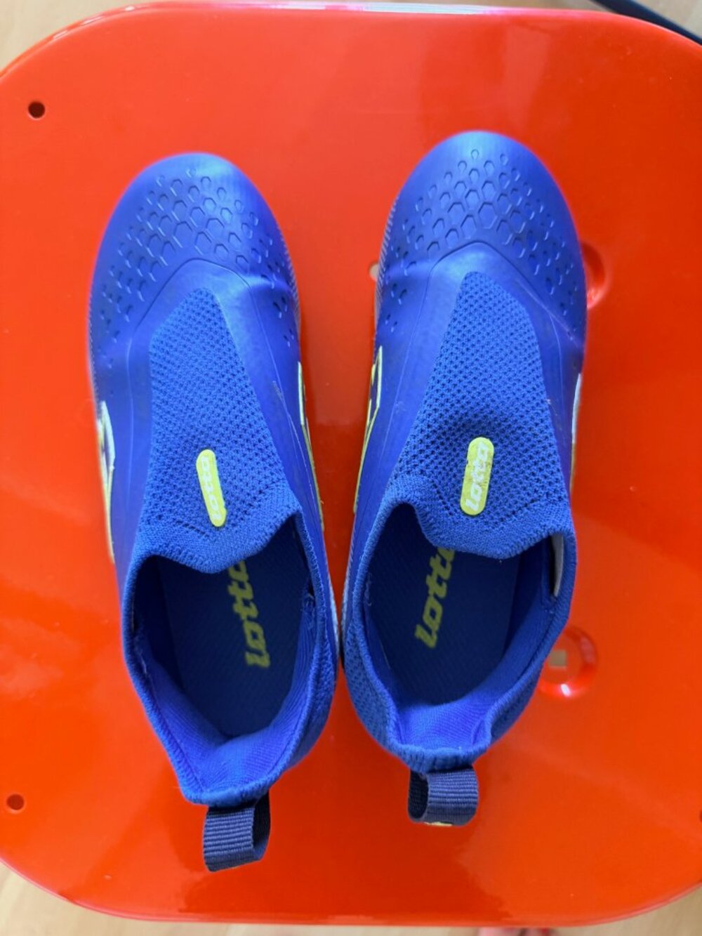 Lotto Kids' Roma 500 Laceless FG Soccer Cleats size 12 in blue/lime